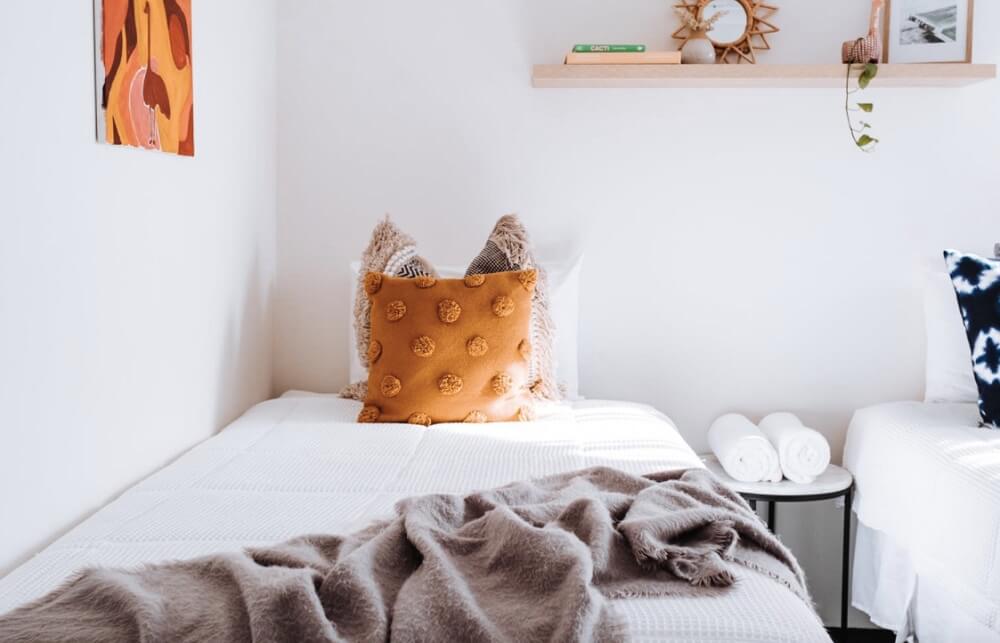 AC Keeps Turning On and Off 7 Reasons and How to Fix It